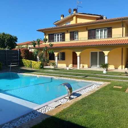 Villa Il Matto อาเรซโซ ภายนอก รูปภาพ