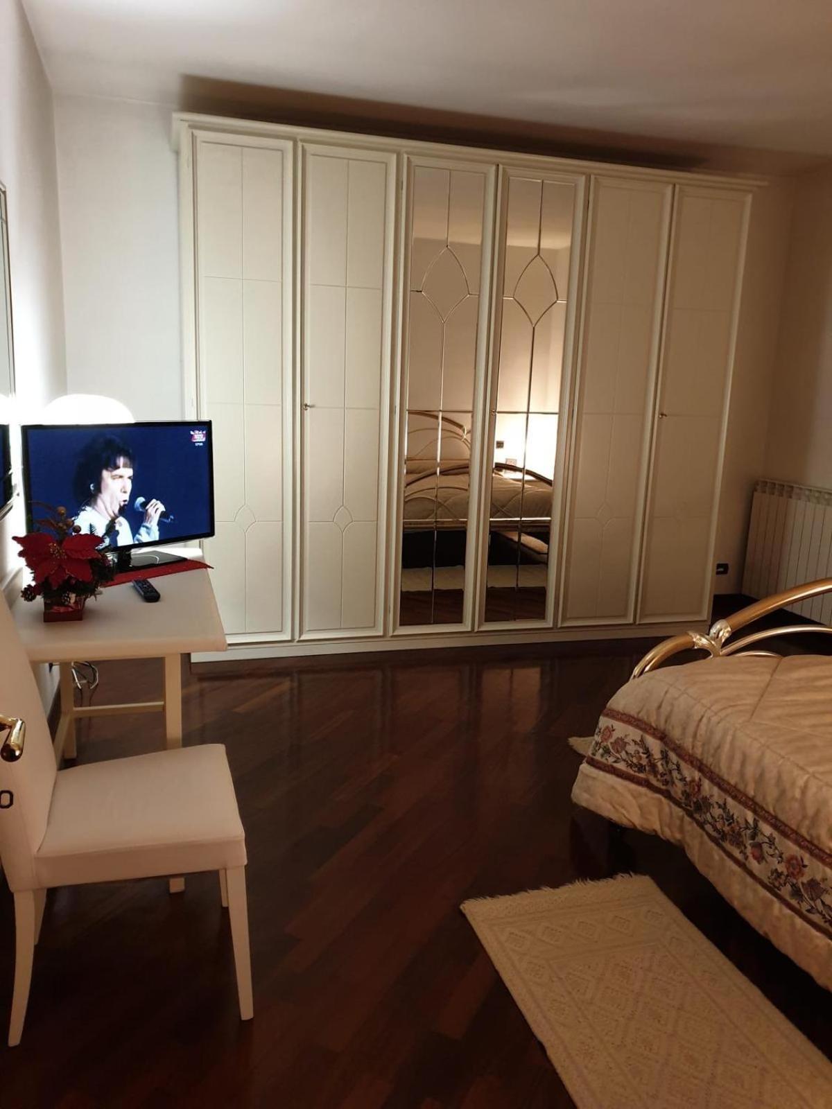 Villa Il Matto อาเรซโซ ภายนอก รูปภาพ